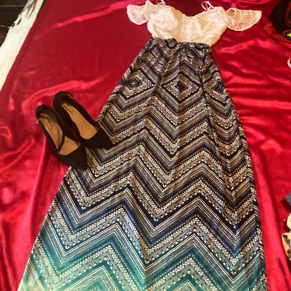 Off shoulder maxi dress